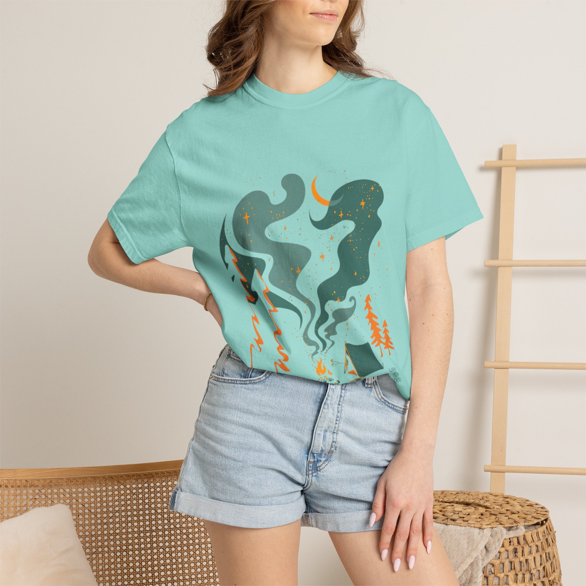 Wild and Free Bubble Letter Graphic Tee